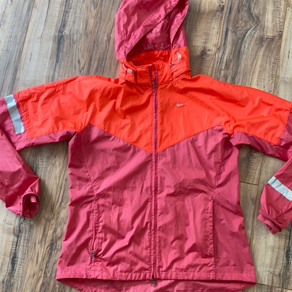 Nike Running Wind Breaker Jacket - Picture 1 of 3